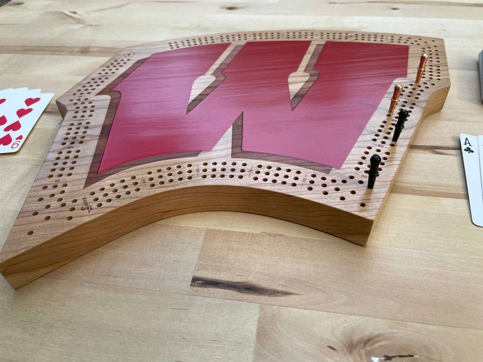 University of Wisconsin "Motion W" Cribbage Board & Wall Display