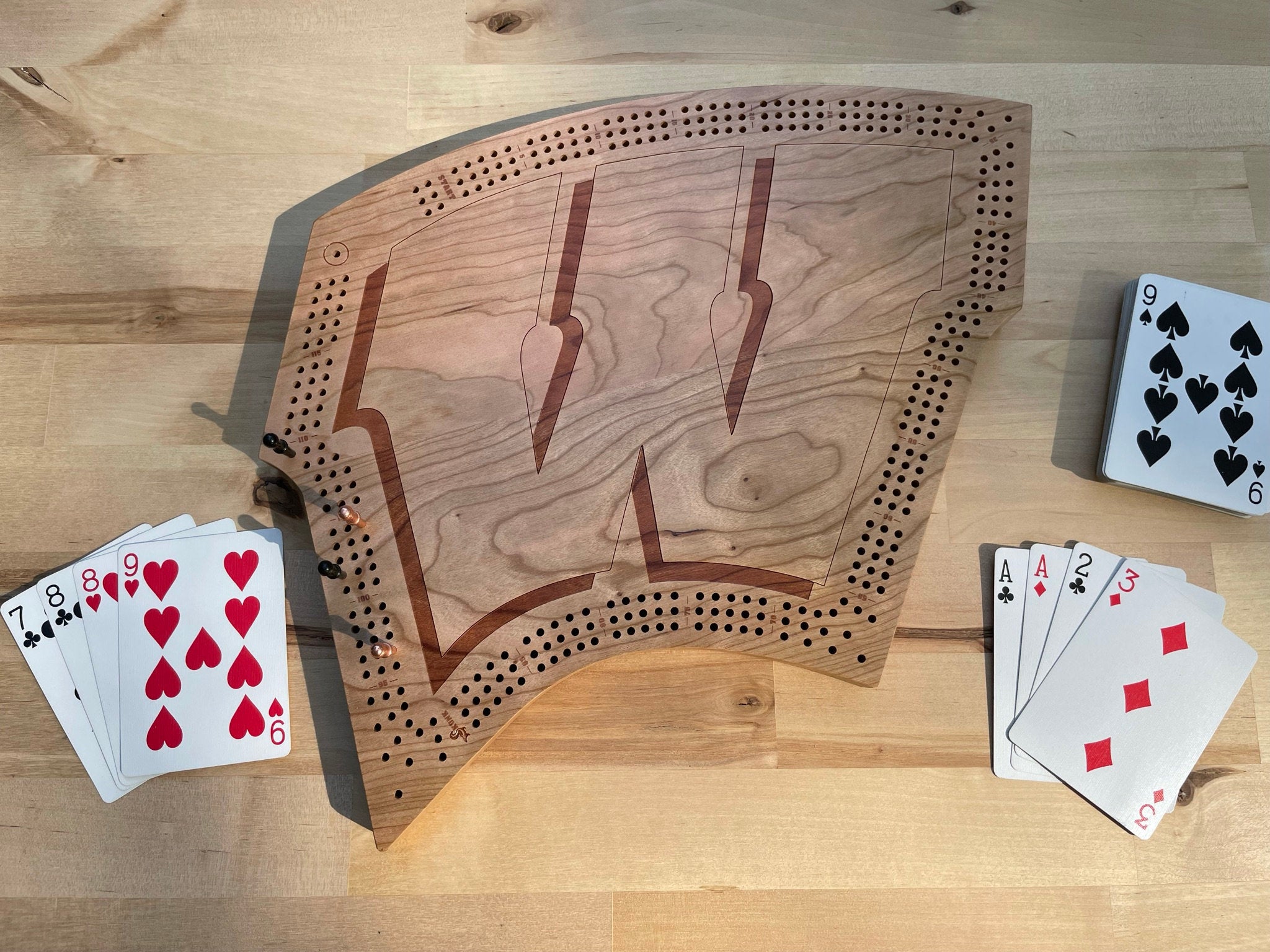 University of Wisconsin "Motion W" Cribbage Board & Wall Display